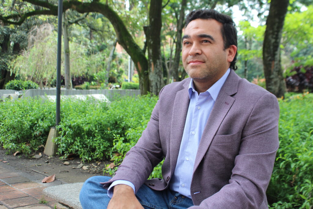 Esteban Gallego Restrepo, director de Comfenalco Antioquia.