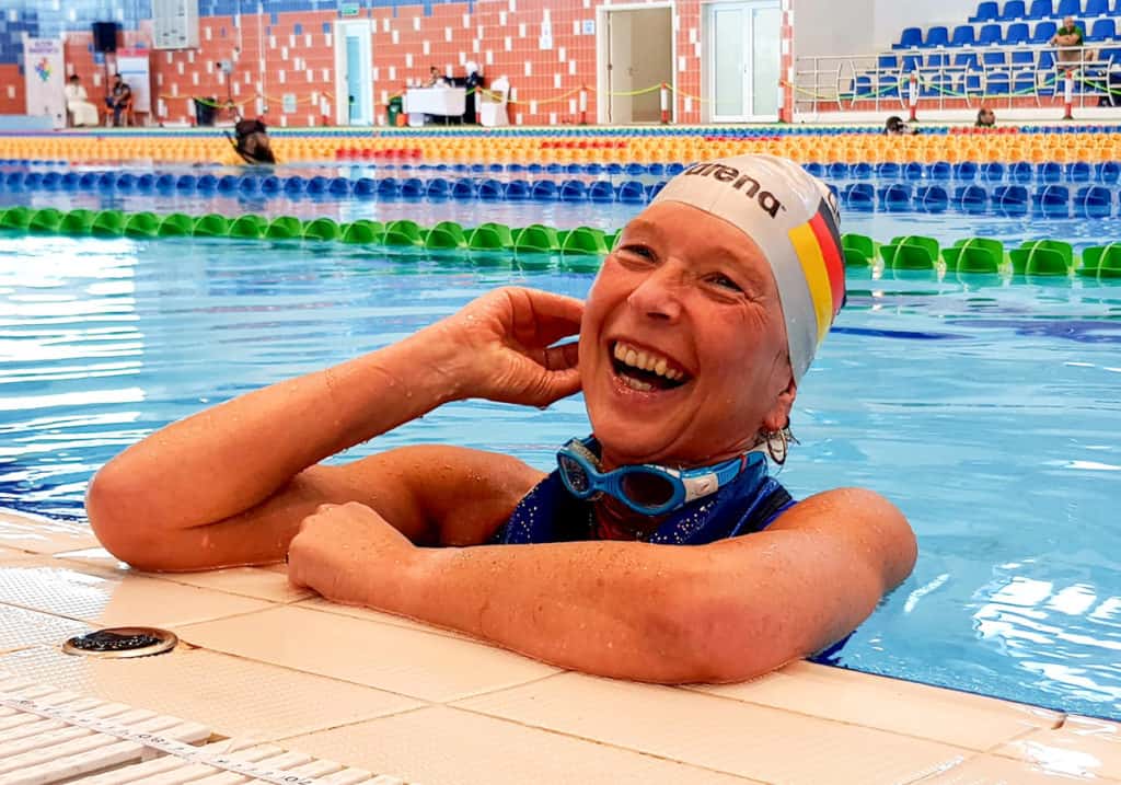 La alemana Heike Schwerdtner batió el récord mundial en apnea estática aguantando bajo el agua 9:07 minutos.