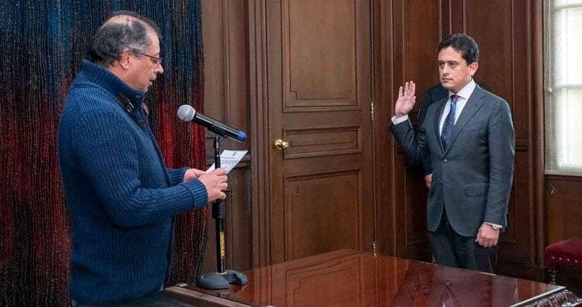 Ante el presidente de Colombia Gustavo Petro, Luis Carlos Reyes se posesionó como Ministro de Comercio, Industria y Turismo.