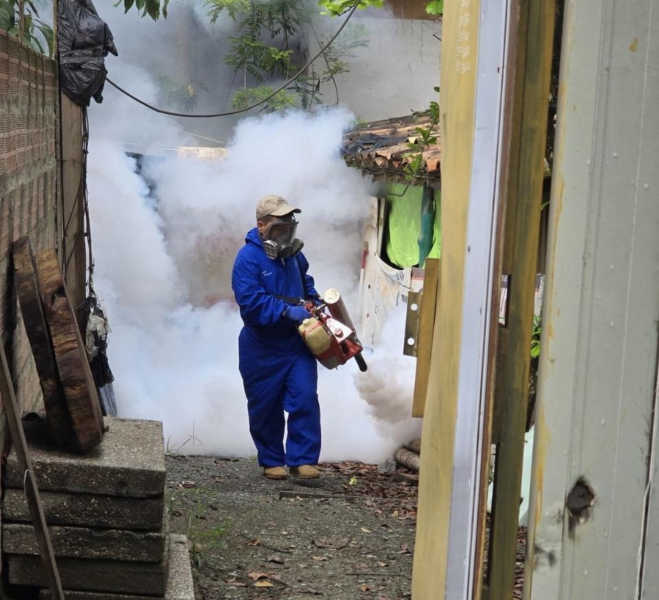 ¡Aumento de dengue! La Secretaría de Salud invita a los antioqueños a reforzar las medidas de prevención.