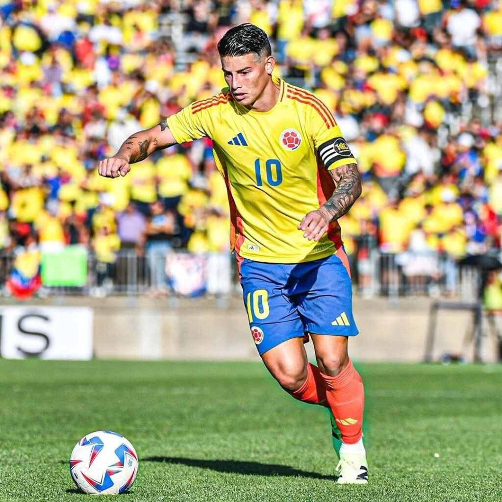 El Inder Medellín habilitó 4 pantallas grandes para ver a Colombia en la Copa América. Foto: FCF