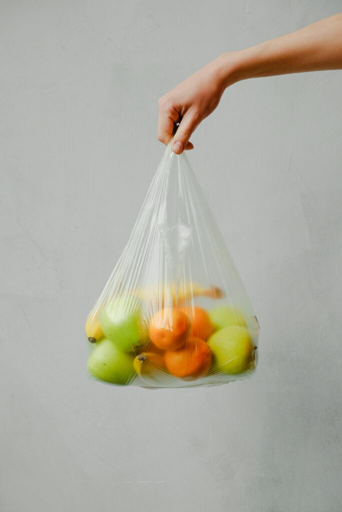 Salen del mercado colombiano ocho productos plásticos.