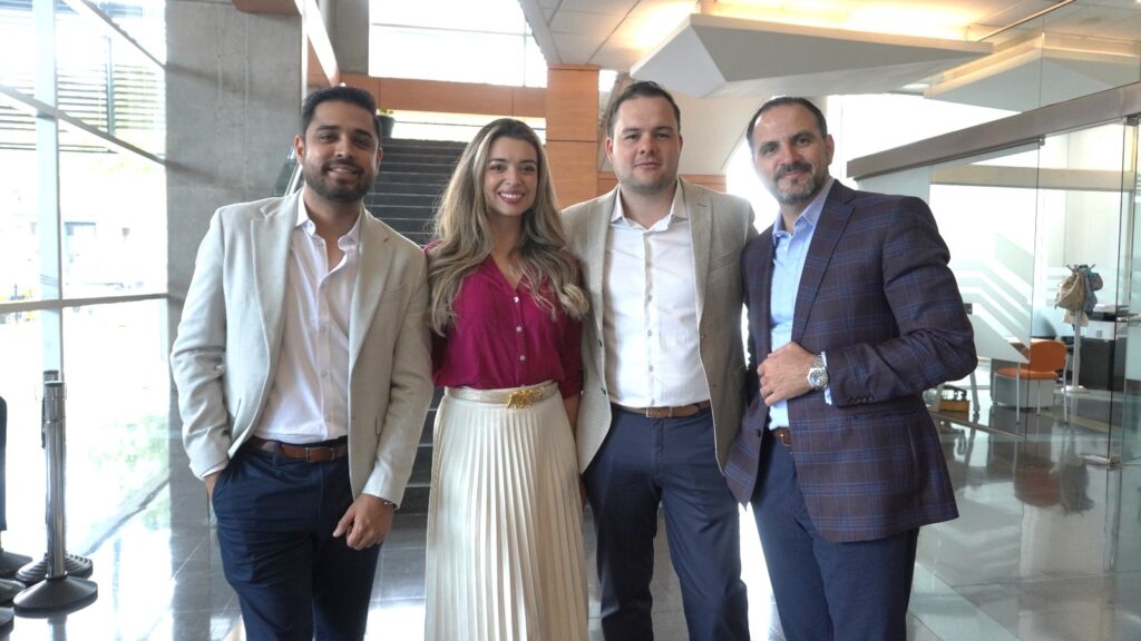 El gobierno mexicano está enfocado en desarrollar infraestructura crucial, incluyendo soberanía hídrica, energética y alimenticia. 