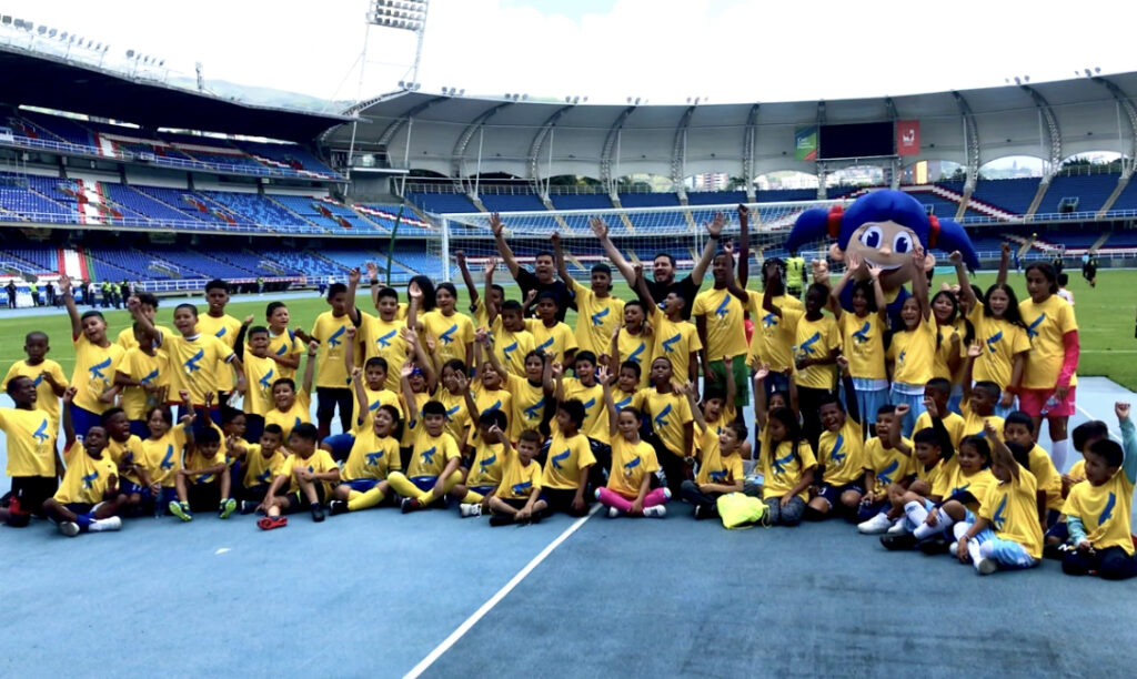 Good Play America donará implementos deportivos a 110 niños y niñas en Cali